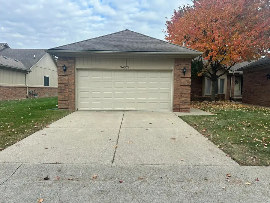 34574 Maple Lane, Sterling Heights, MI 48312 - Image #2