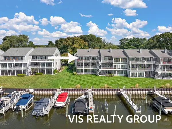 221 Riverfront Drive #12, Spring Lake, MI 49456