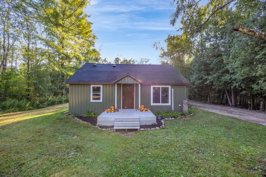 22820 Northland Drive, Paris, MI 49338 - Image #2