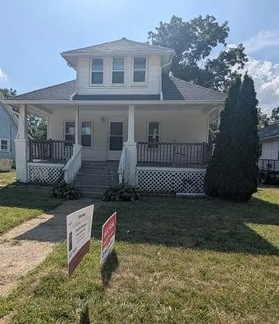 18736 Huron River Drive, New Boston, MI 48164 - Image #1