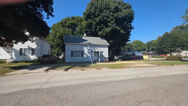 207 N Rath Avenue, Ludington, MI 49431