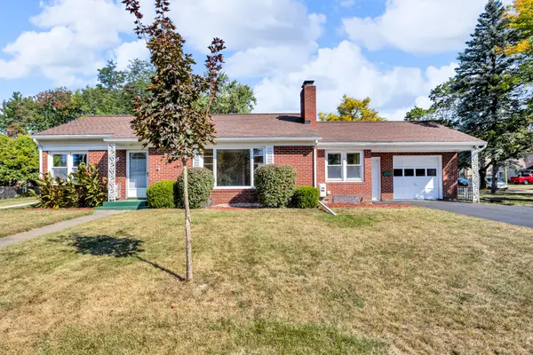 1302 Elmwood Avenue, Jackson, MI 49203