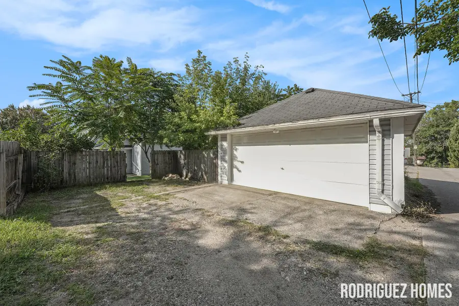 423 Shirley Street Ne, Grand Rapids, MI 49503 - Image #3