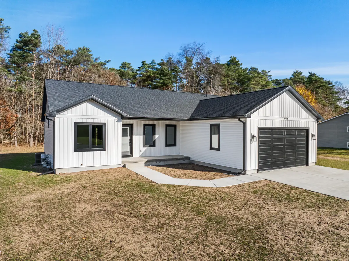 20600 Rolling Hills Lane, Big Rapids, MI 49307 - Image #1