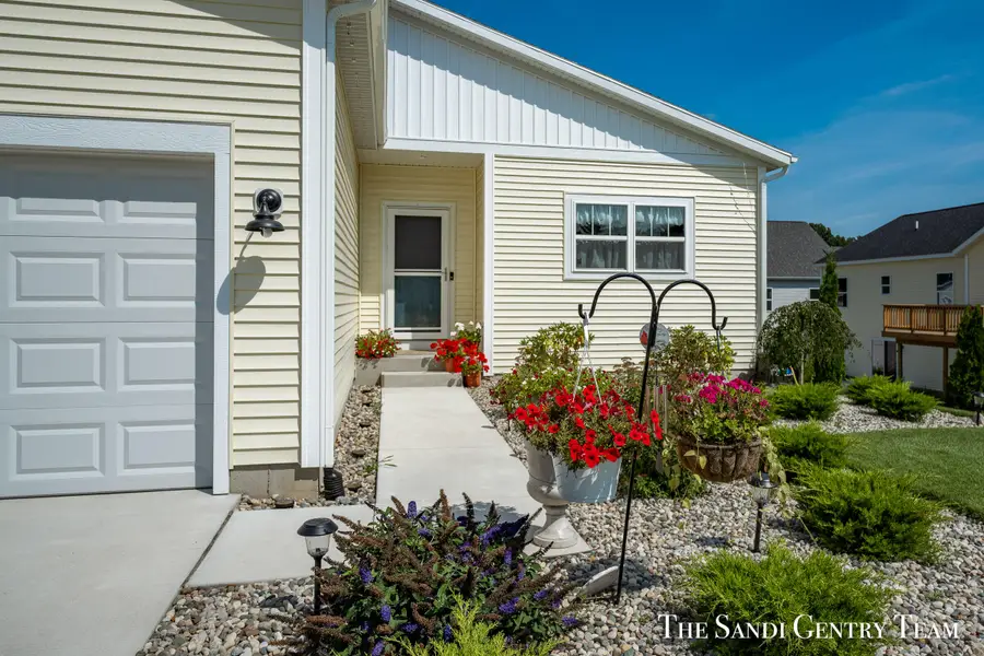 5996 N Bear Den Trail, Muskegon, MI 49444 - Image #3