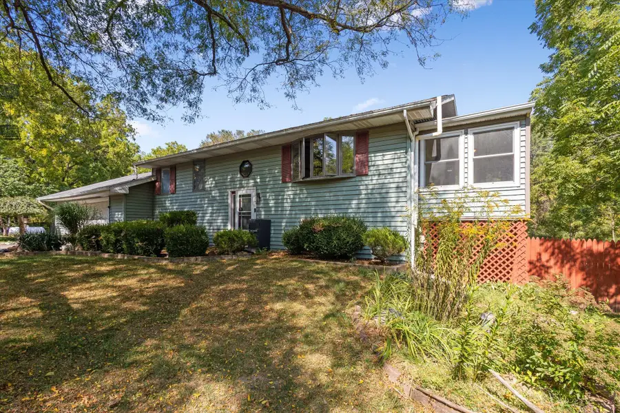 7565 E Spicerville Highway, Eaton Rapids, MI 48827 - Image #3