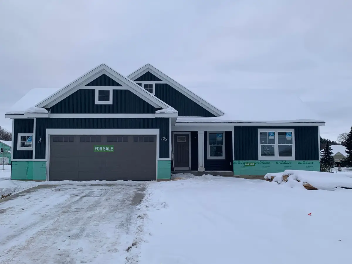 7120 Pinehurst Drive Ne, Rockford, MI 49341 - Image #1