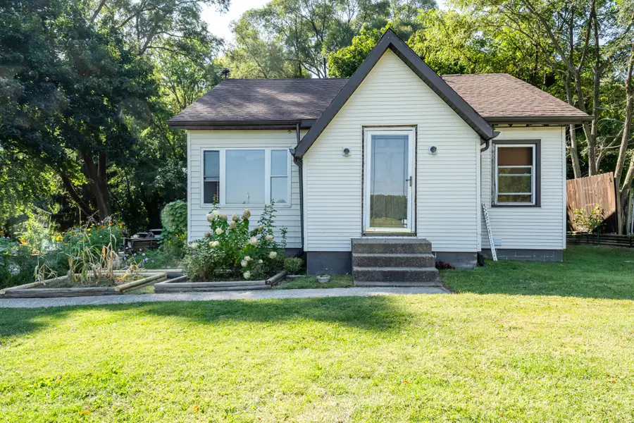 1192 N Benton Center Road, Benton Harbor, MI 49022 - Image #2