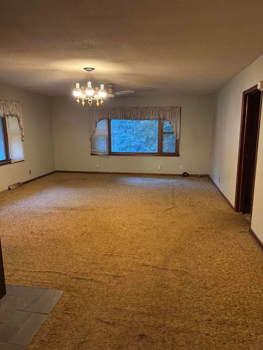 15307 Shiawassee Drive, Byron, MI 48418 - Image #2