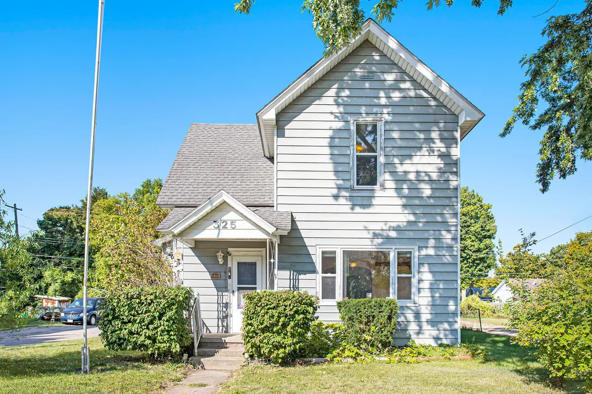 325 N Queen Street, Nashville, MI 49073 - Image #1