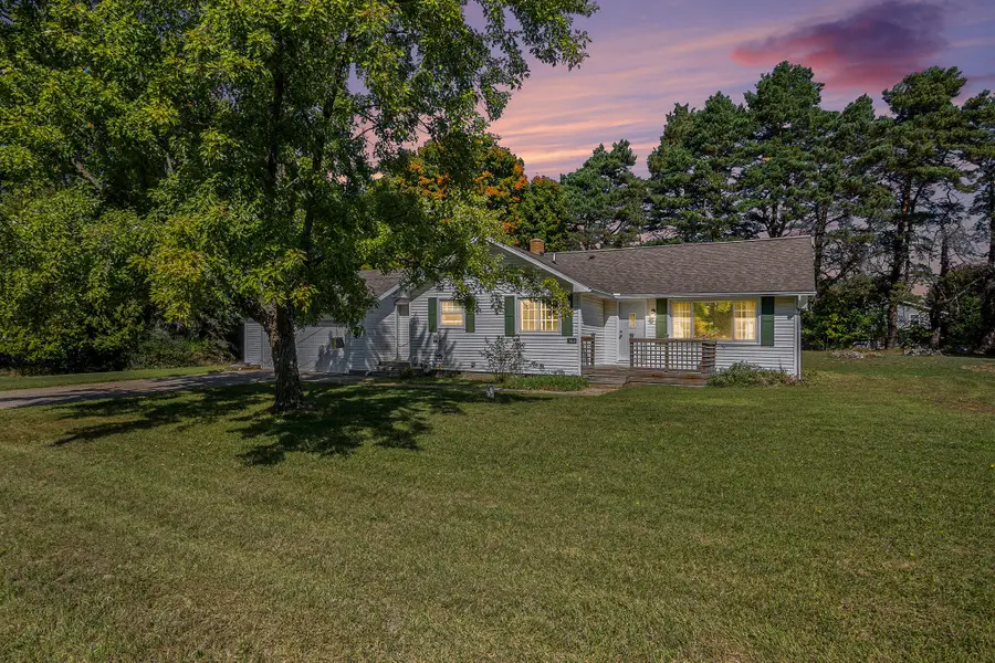 451 Cumings Court Nw, Sparta, MI 49345 - Image #2