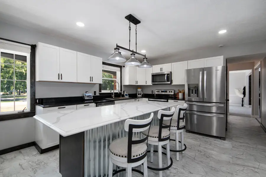 4085 Quainton Road, Norton Shores, MI 49441 - Image #3