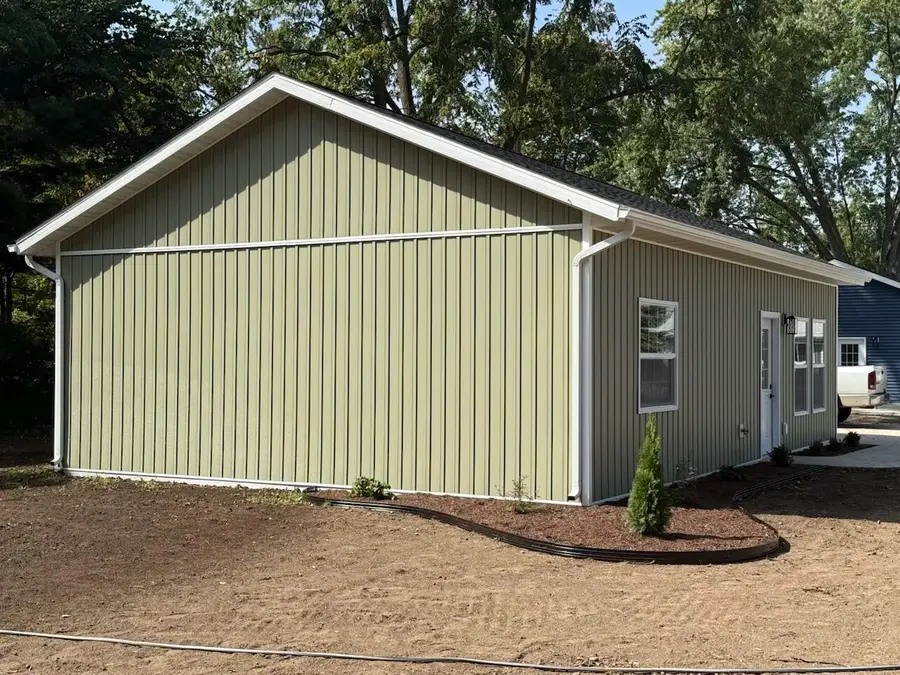 1118 Millard Court, Three Rivers, MI 49093 - #2