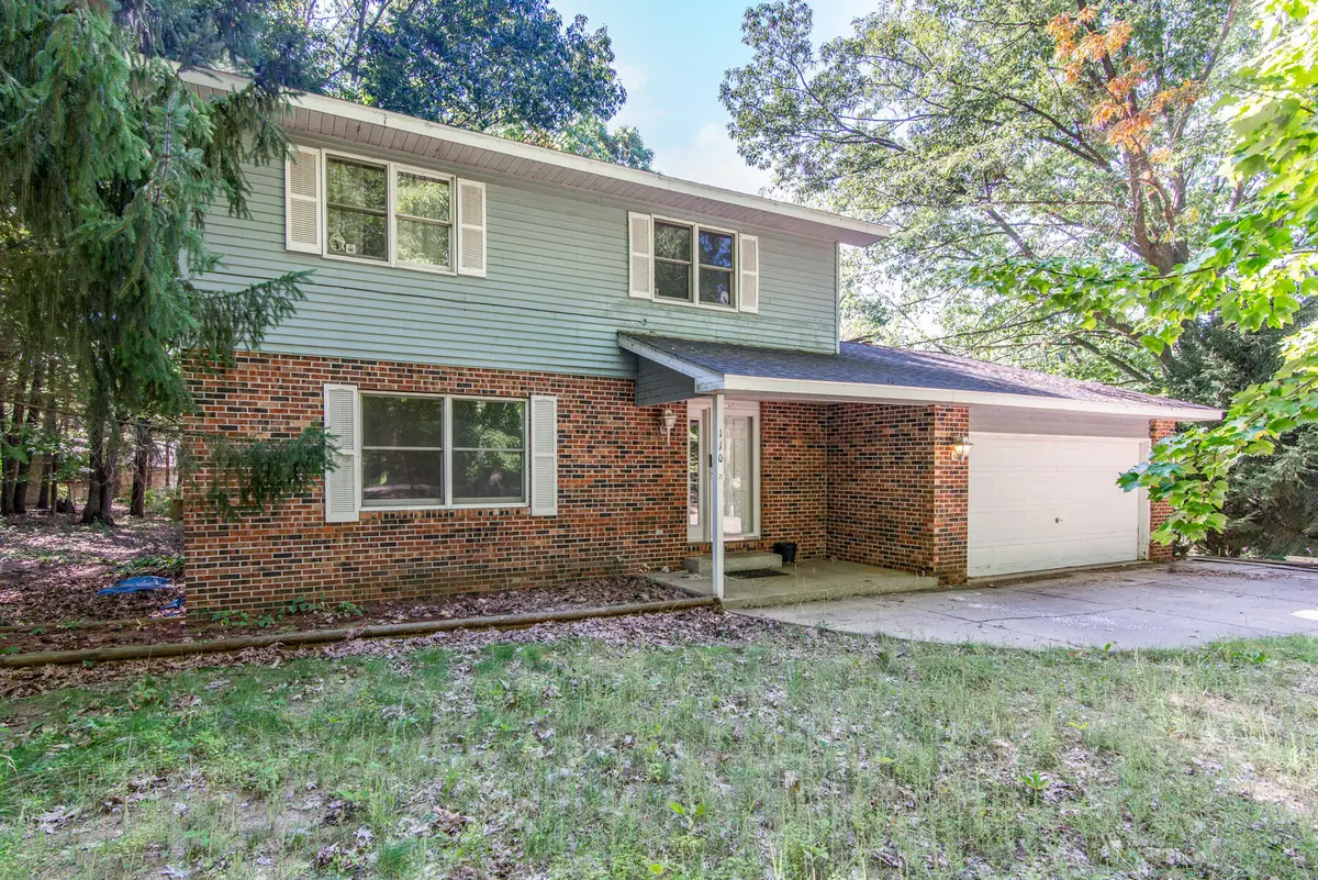 110 Carpenter Boulevard, Roscommon, MI 48653 - Image #1