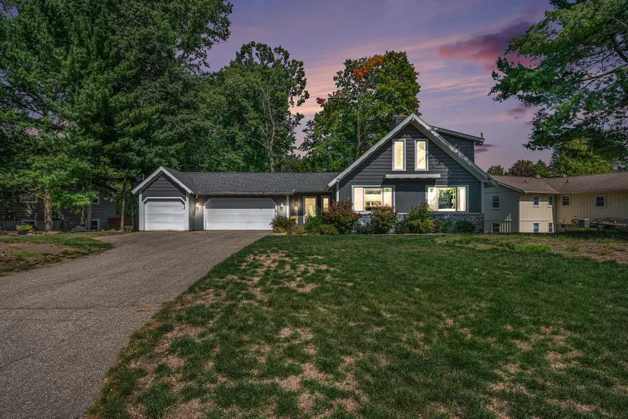 6950 Meadowcreek Drive, Hudsonville, MI 49426 - Image #2