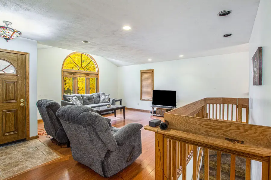 211 N Cedar Street, Evart, MI 49631 - Image #3