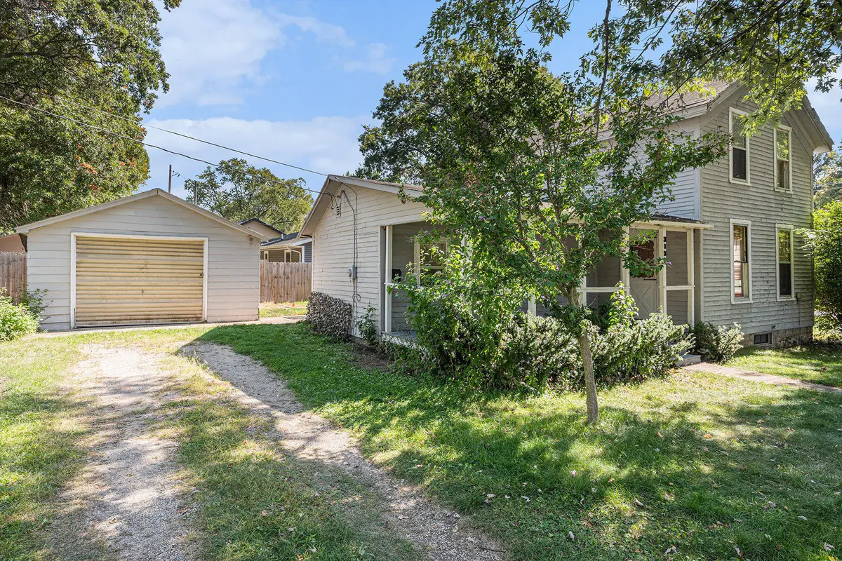 313 S Brown Street, Paw Paw, MI 49079 - Image #1