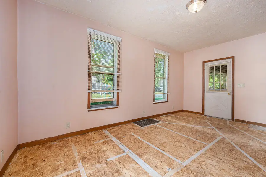 313 S Brown Street, Paw Paw, MI 49079 - Image #3