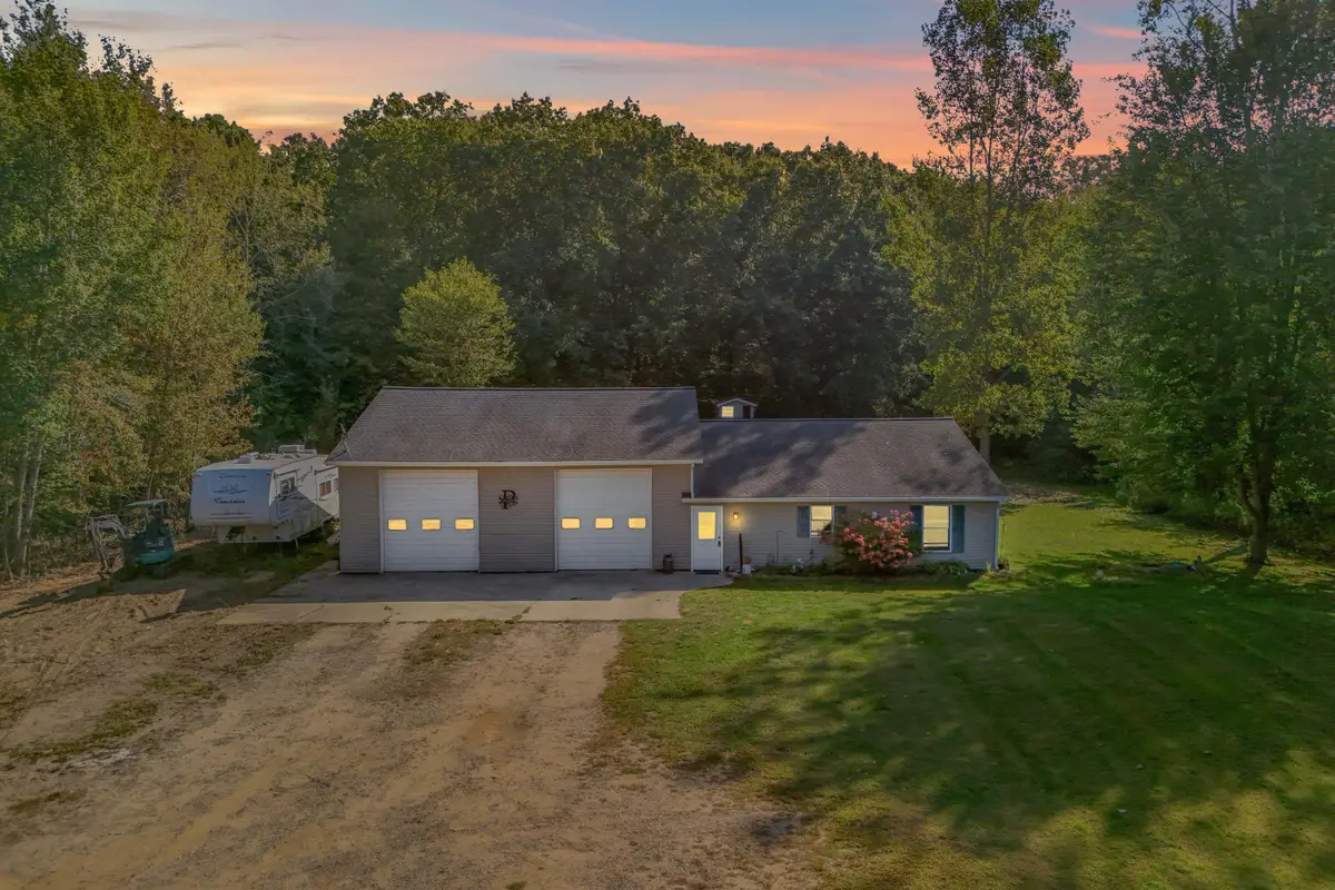 6333 Brown Road, Jonesville, MI 49250 - Image #1