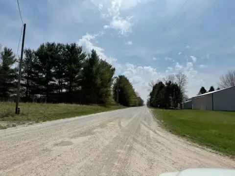 5019 S Townhall Road, Sheridan, MI 48884 - Image #2