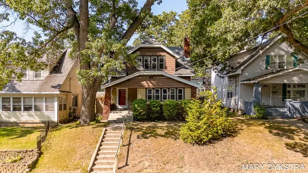 1019 Calvin Avenue Se, Grand Rapids, MI 49506