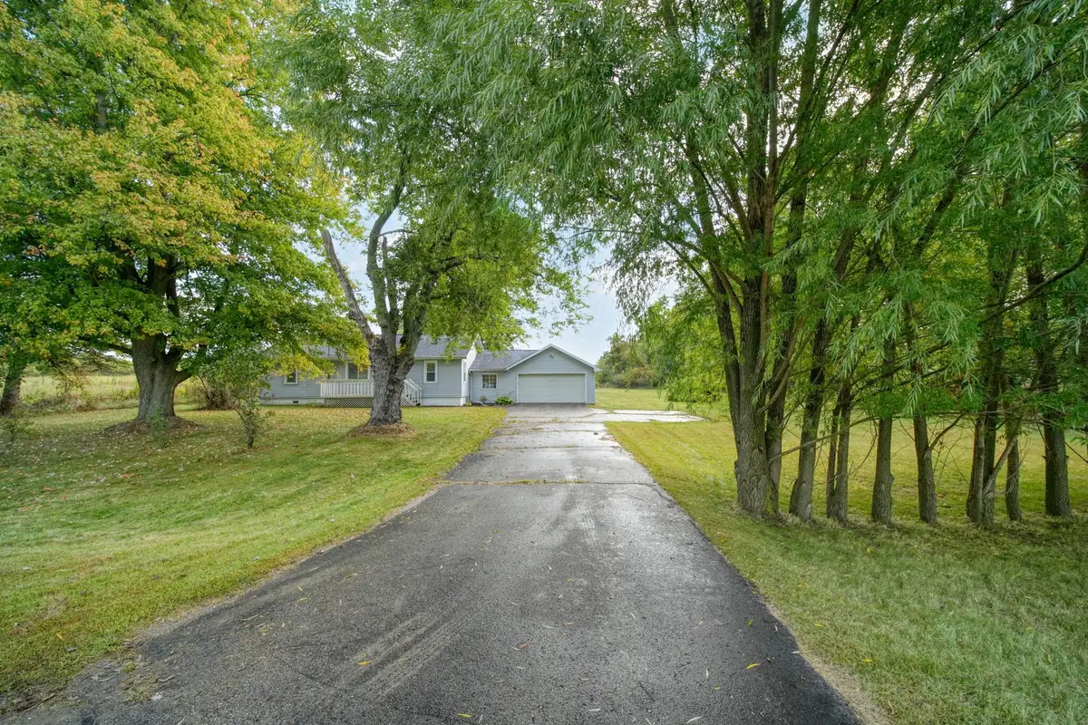 6977 Cement City Road, Brooklyn, MI 49230 - #1