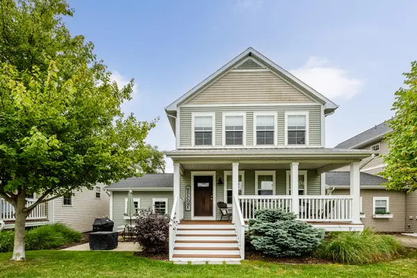 585 Beachwood Path, Benton Harbor, MI 49022