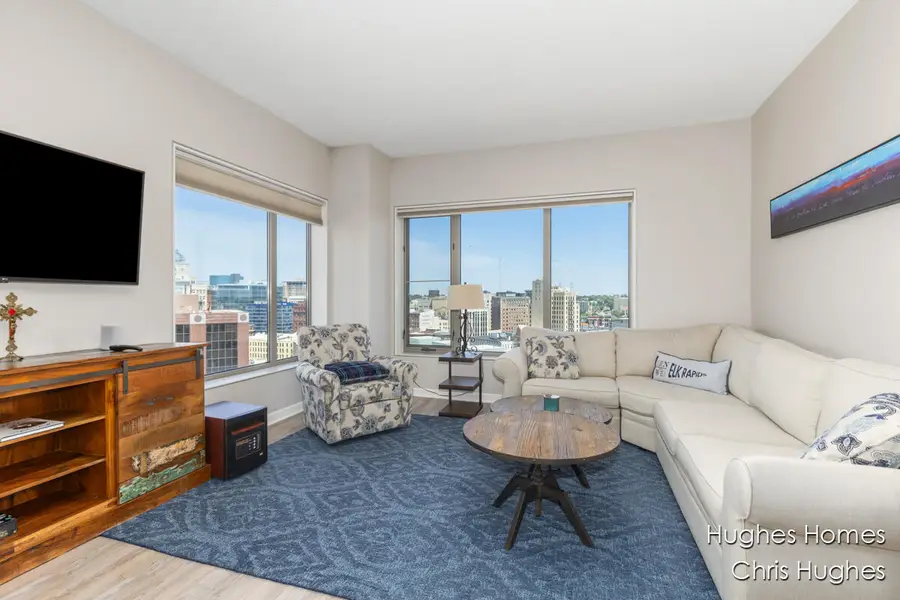 118 Campau Circle Nw #1704, Grand Rapids, MI 49503 - Image #2