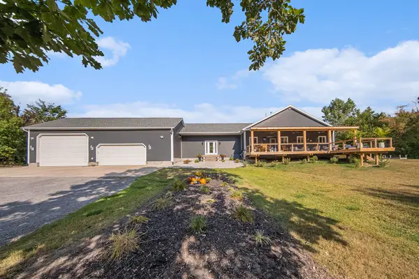 7914 Stony Lake Road, Jackson, MI 49201