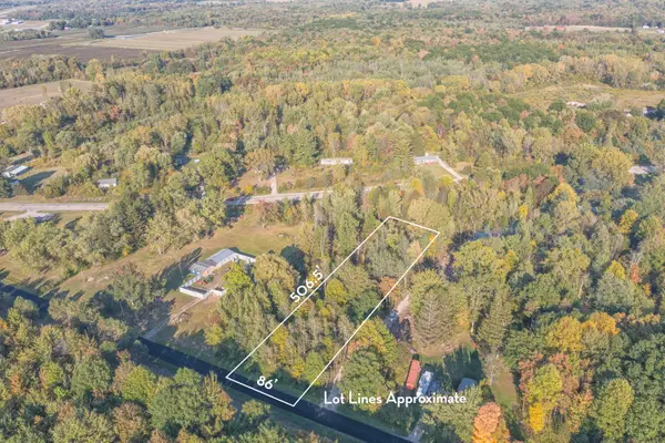 V/L 74 1/2 Street, South Haven, MI 49090