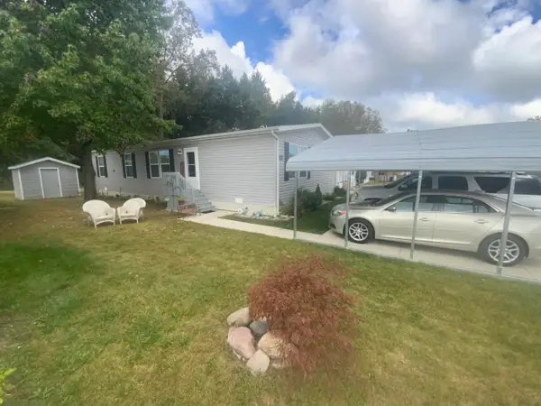 3884 Shoreham Street, Jackson, MI 49201