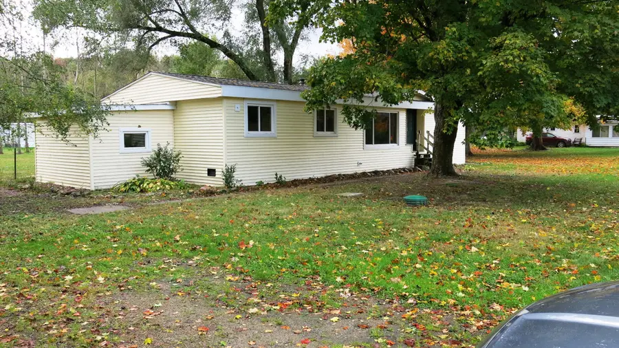 141 W Union City Road, Union City, MI 49094 - Image #2