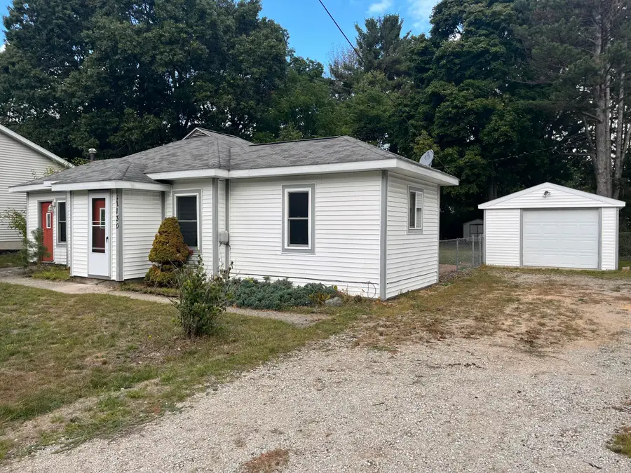 1130 Englewood Avenue, Norton Shores, MI 49441 - Image #2