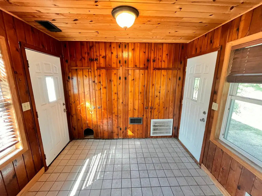 1130 Englewood Avenue, Norton Shores, MI 49441 - Image #3