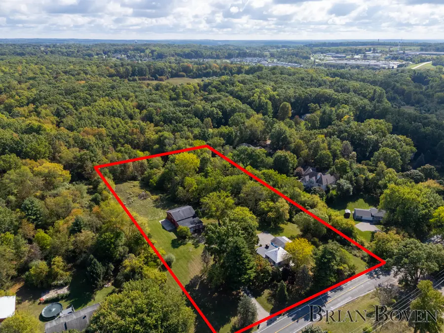 9024 Algoma Avenue Ne, Rockford, MI 49341 - Image #2