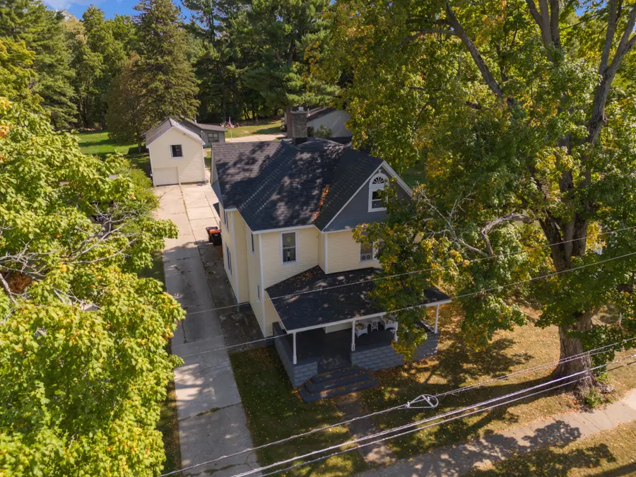 126 N Monroe Street, Rockford, MI 49341 - Image #2