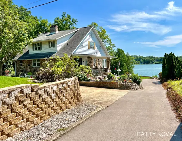 446 Bayview Court, Caledonia, MI 49316