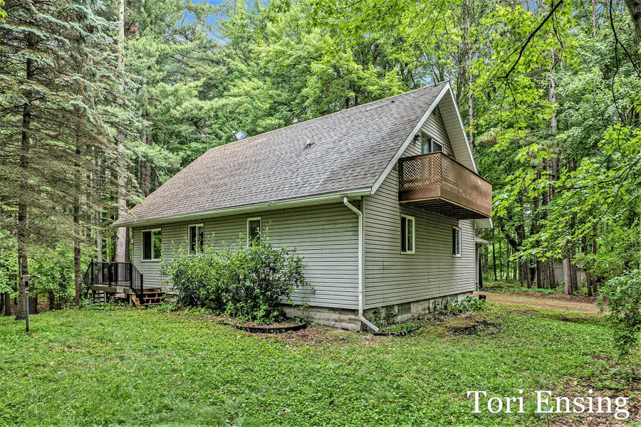 4366 W Woods Road, Sidney, MI 48885 - Image #2