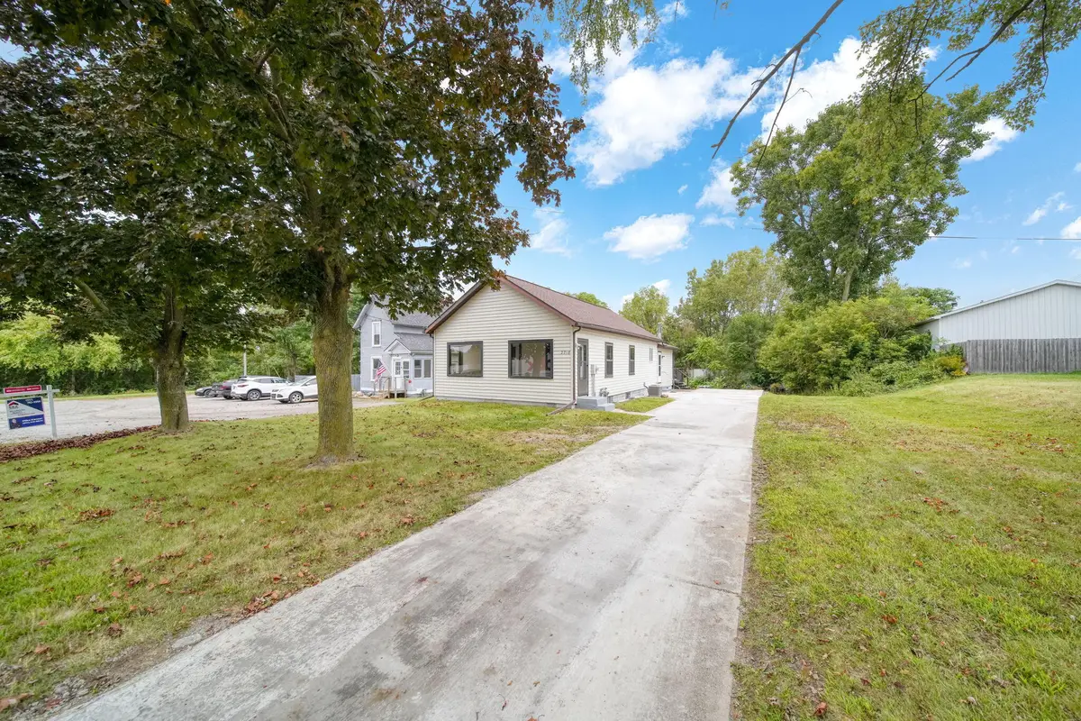 2718 Page Avenue, Jackson, MI 49203 - Image #1