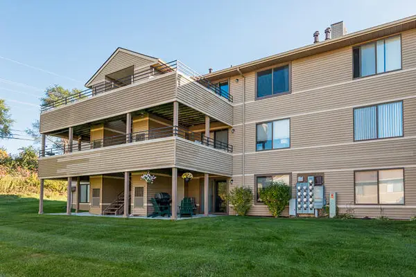 275 Briarcrest Drive #185, Ann Arbor, MI 48104