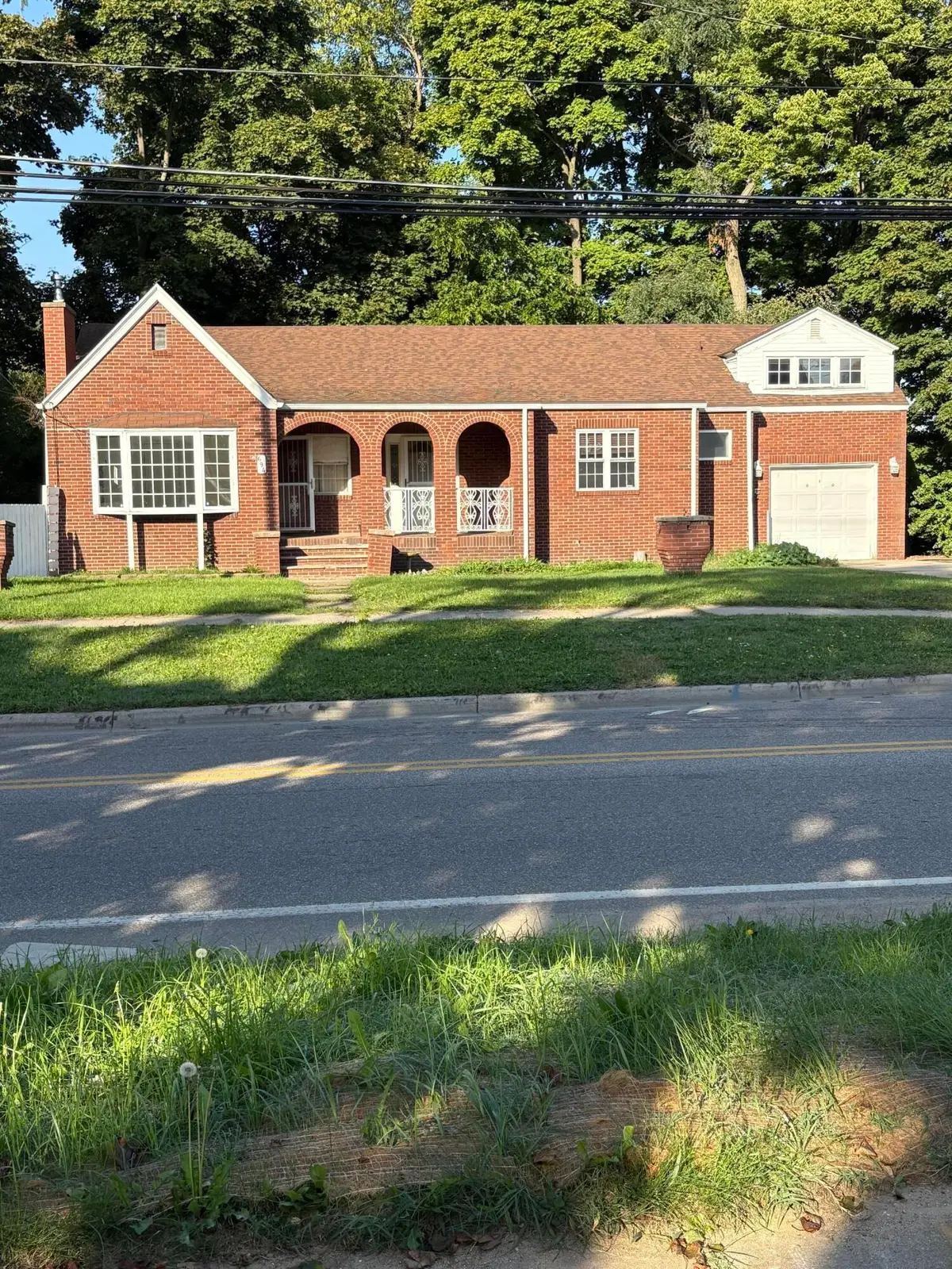 694 Colfax Avenue, Benton Harbor, MI 49022 - Image #1