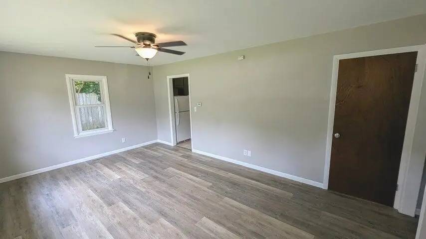 2211 Roseland Avenue, Kalamazoo, MI 49001 - Image #3