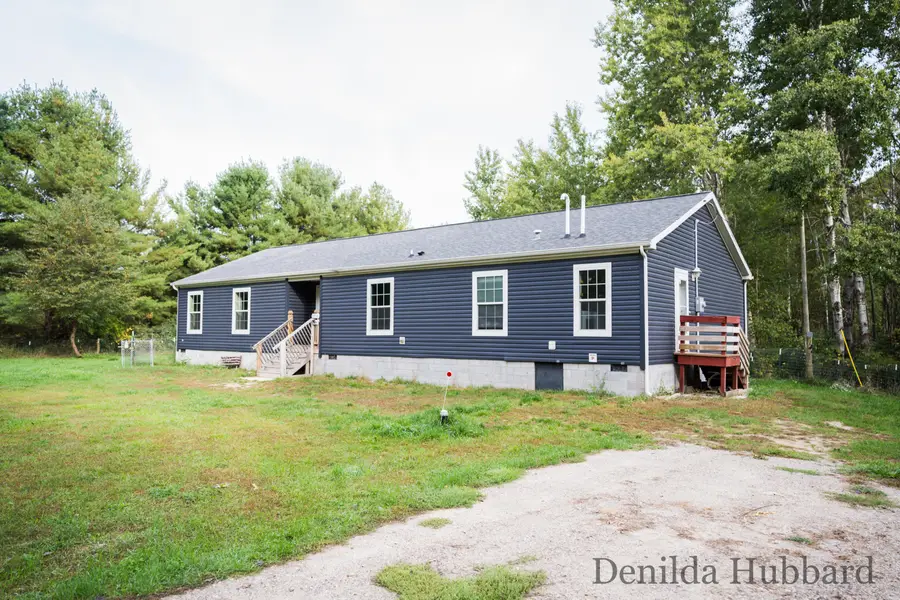 13722 Sand Hill Avenue, Cedar Springs, MI 49319 - Image #2