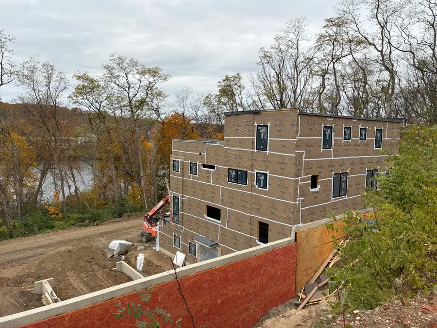 1132 Longshore Drive #Unit 2, Ann Arbor, MI 48105 - Image #3