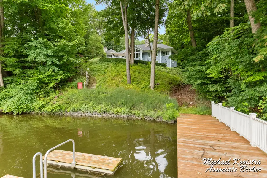 6862 Maplecrest Drive Se, Grand Rapids, MI 49546 - Image #3