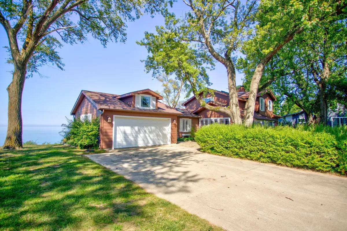 910 Adams Road, South Haven, MI 49090 - Image #1