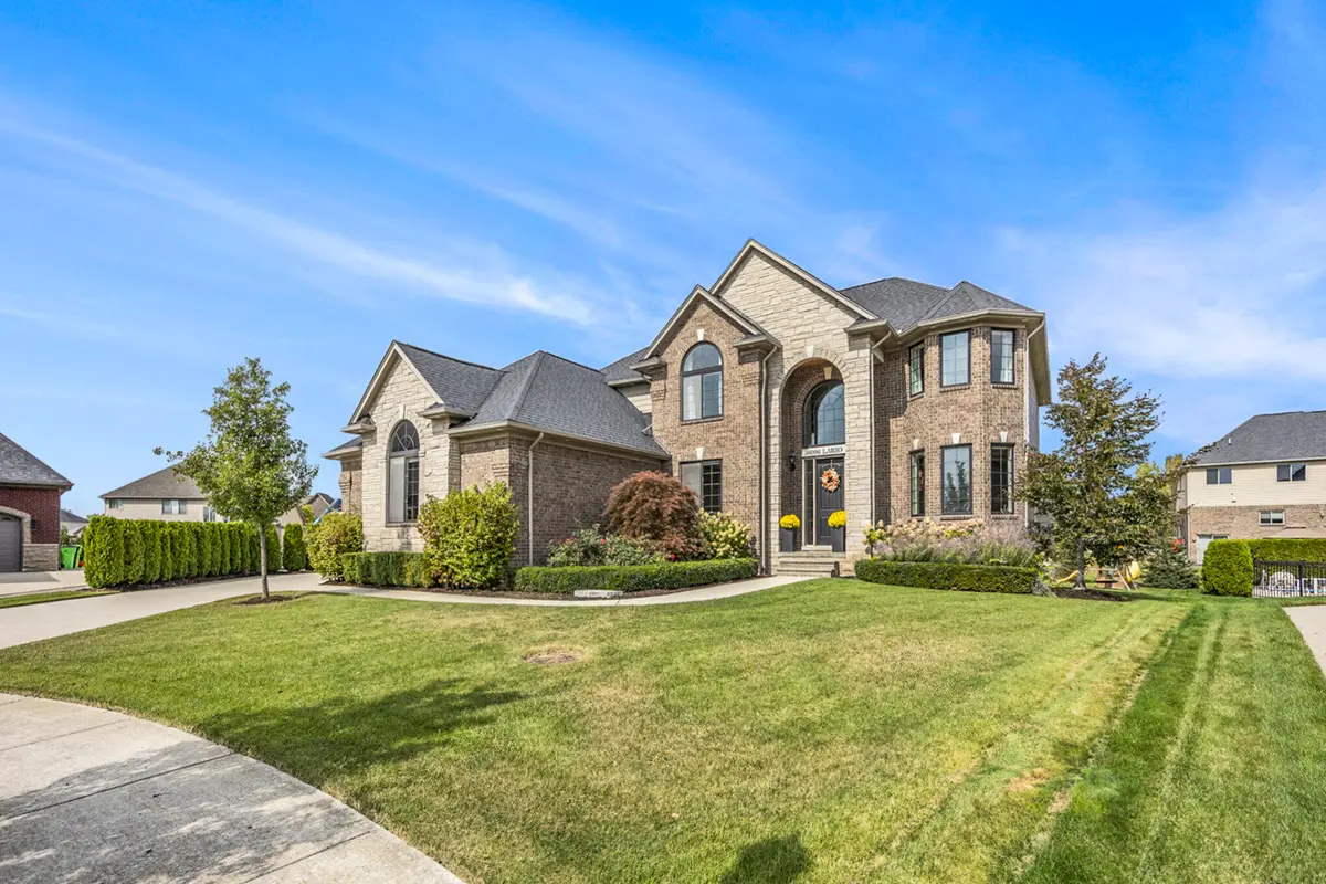 56096 Lario Court, Macomb, MI 48042 - Image #1
