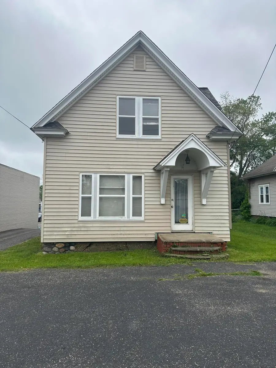 127 W Territorial Road, Battle Creek, MI 49015 - Image #2