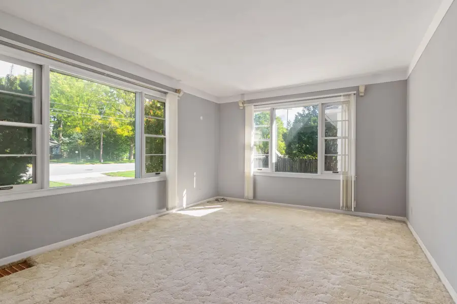 2736 Cascade Road Se, Grand Rapids, MI 49506 - Image #2