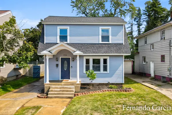 1754 Eastern Avenue Se, Grand Rapids, MI 49507